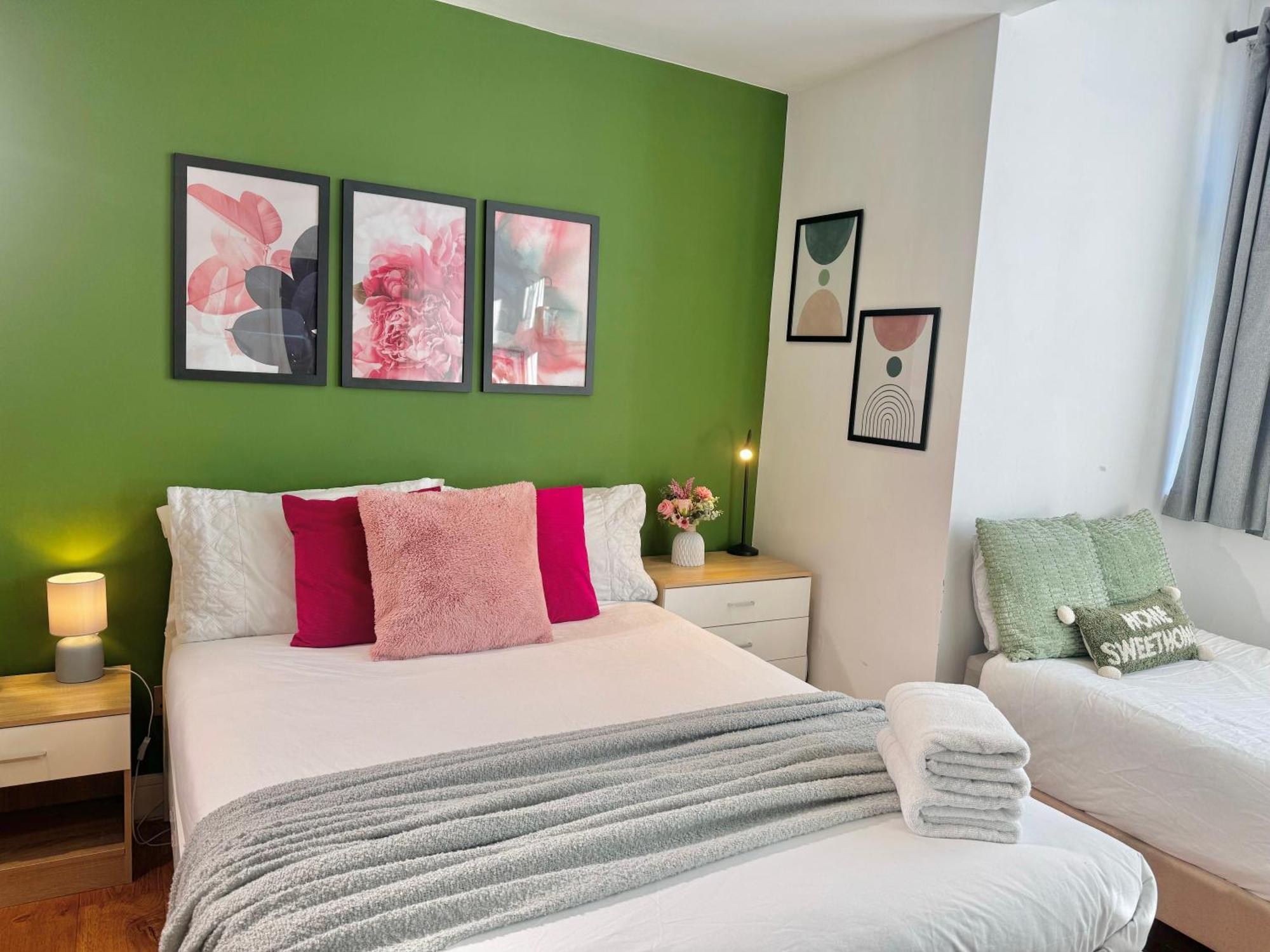 En-Suites With Free Parking 30Min To Central London Exterior photo