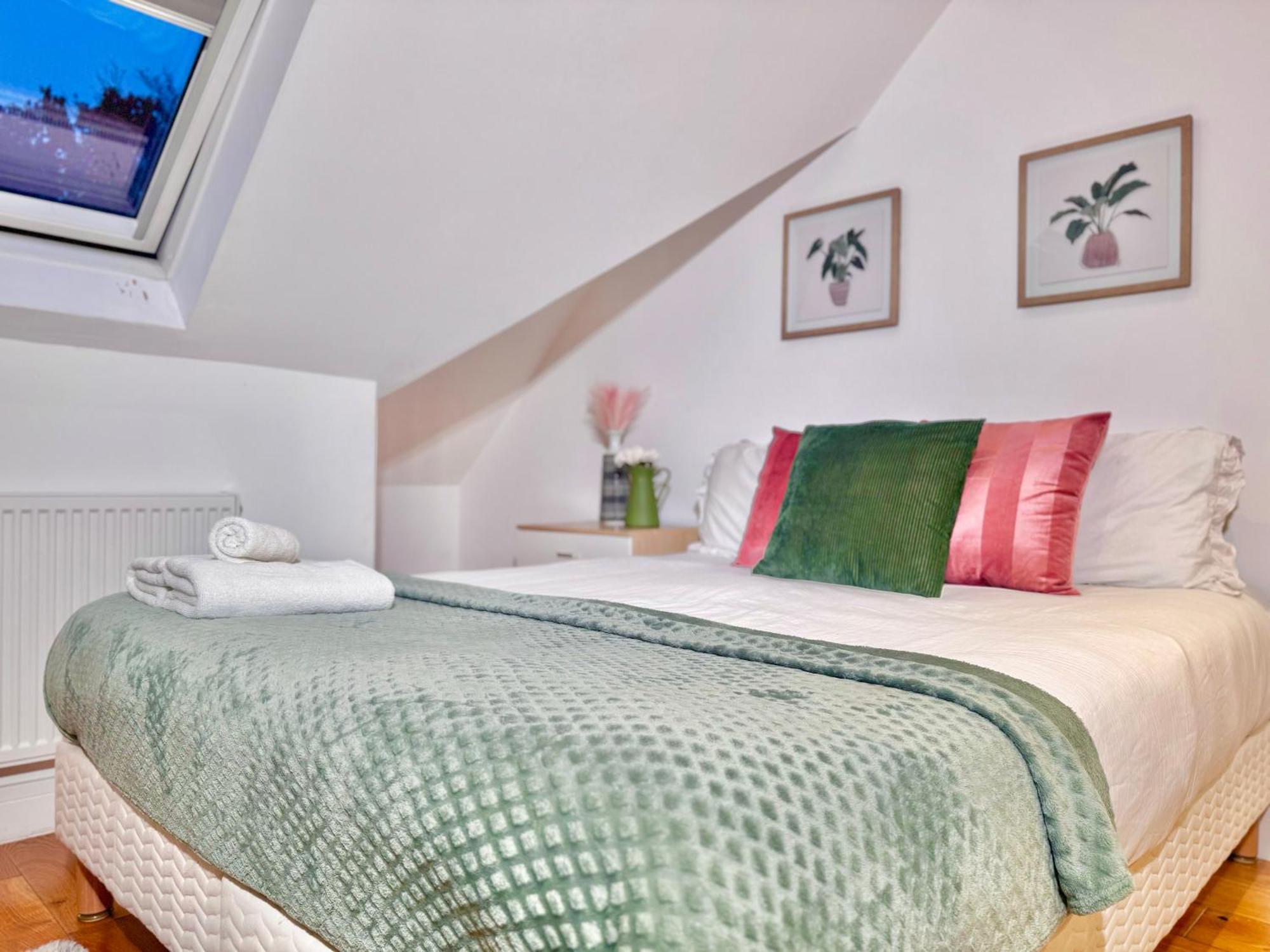 En-Suites With Free Parking 30Min To Central London Exterior photo