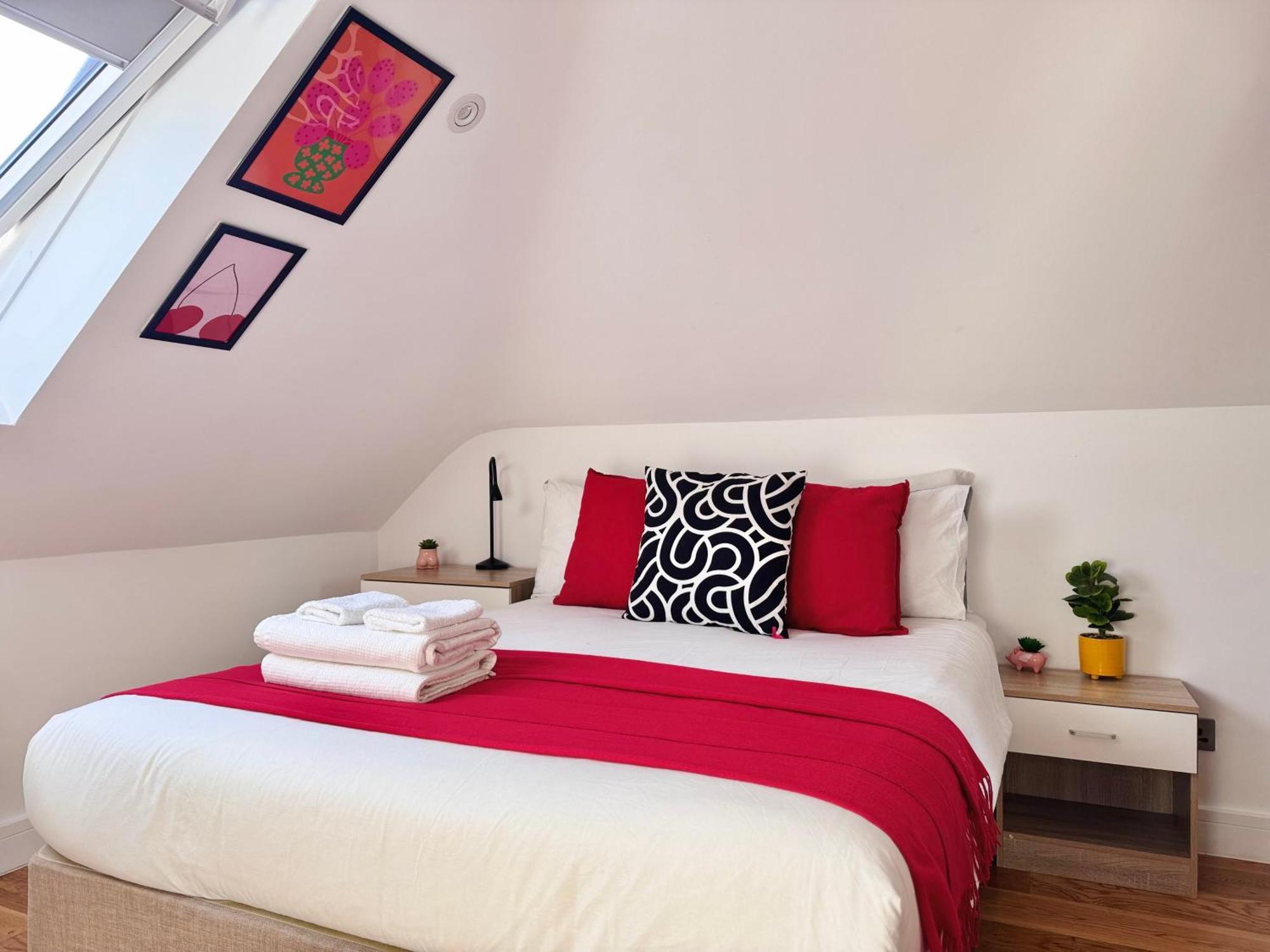 En-Suites With Free Parking 30Min To Central London Exterior photo