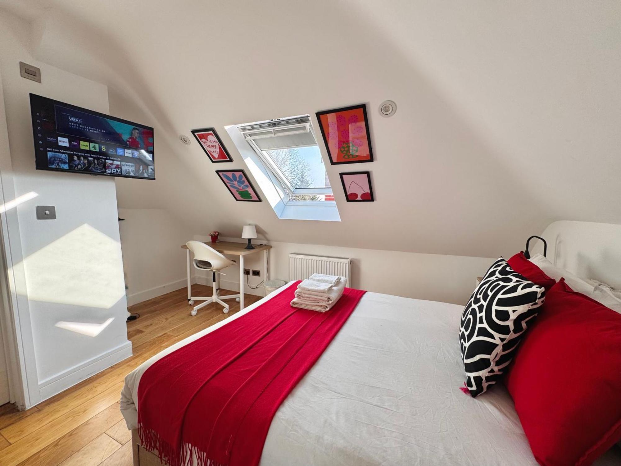 En-Suites With Free Parking 30Min To Central London Exterior photo