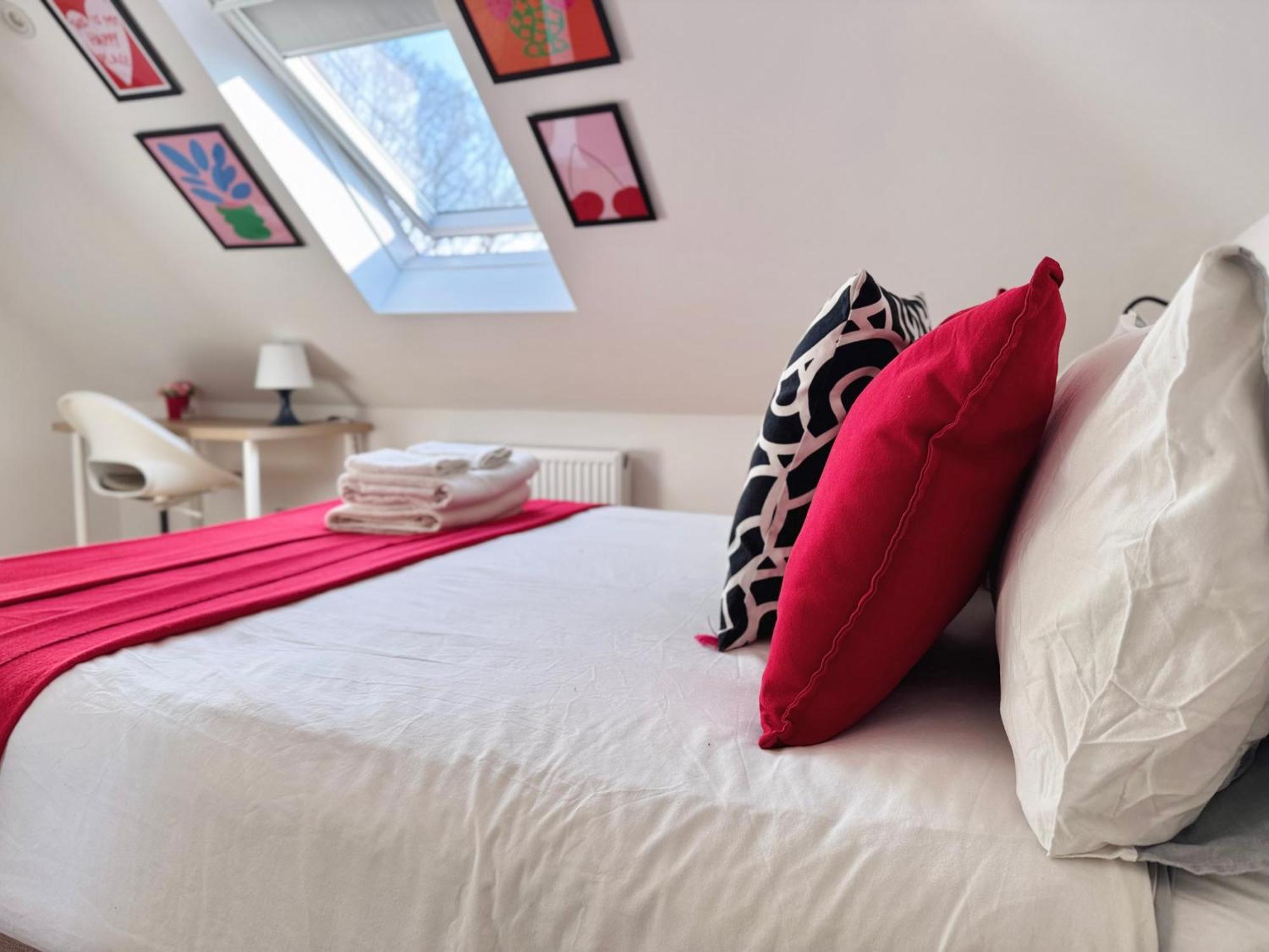 En-Suites With Free Parking 30Min To Central London Exterior photo